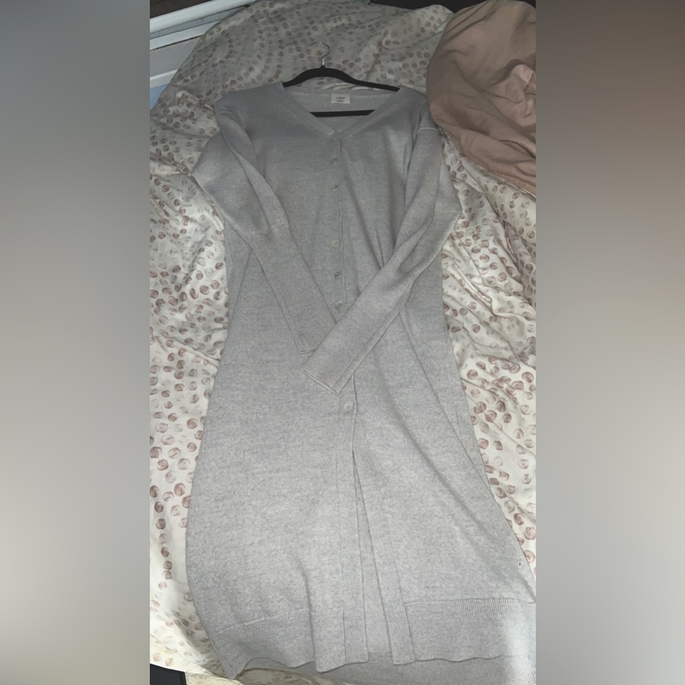 *NEW* Aritzia Wilfred Midi Dress in Grey. warm/cute dress for any occasion! 🩶
